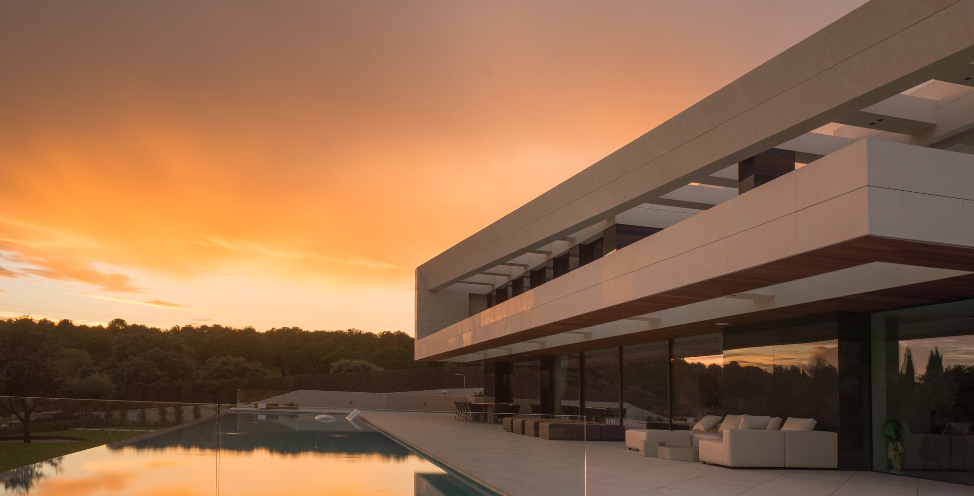 Portada Sky House